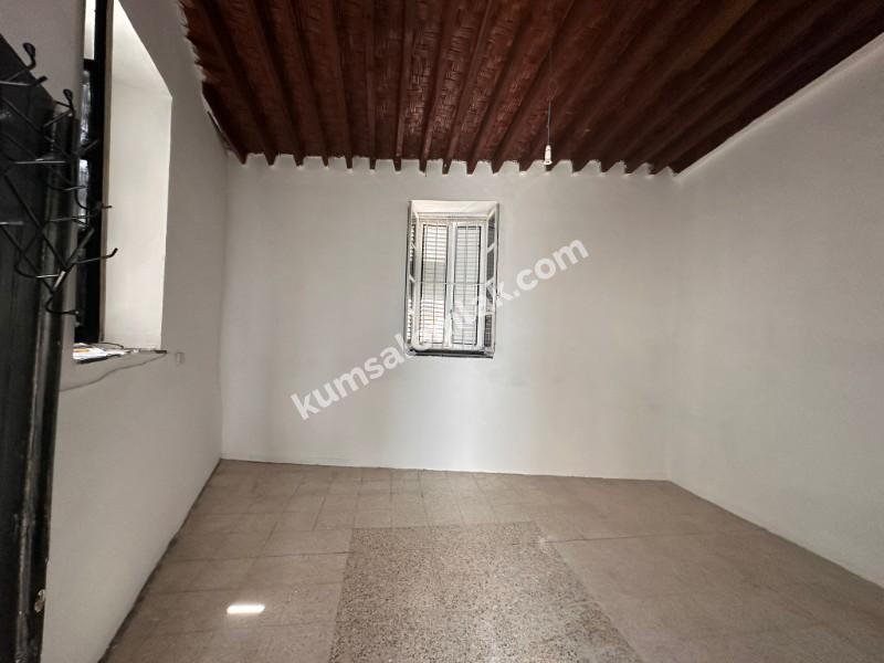 LEFKOŞA SURLARİÇİNDE AYLIK ÖDEMELİ 1+1 KİRALIK DAİRE 