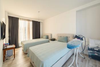Girne Bellapais Bölgesinde 555 m2 Arsa İçerisinde Kiralık Lüx Türk Malı Triplex Villa