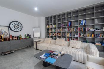 Girne Bellapais Bölgesinde 555 m2 Arsa İçerisinde Kiralık Lüx Türk Malı Triplex Villa
