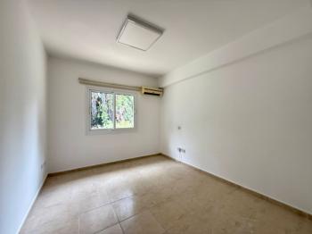 KKTC Girne  Merkezde Kiralık  3+1 Ticari Ofis