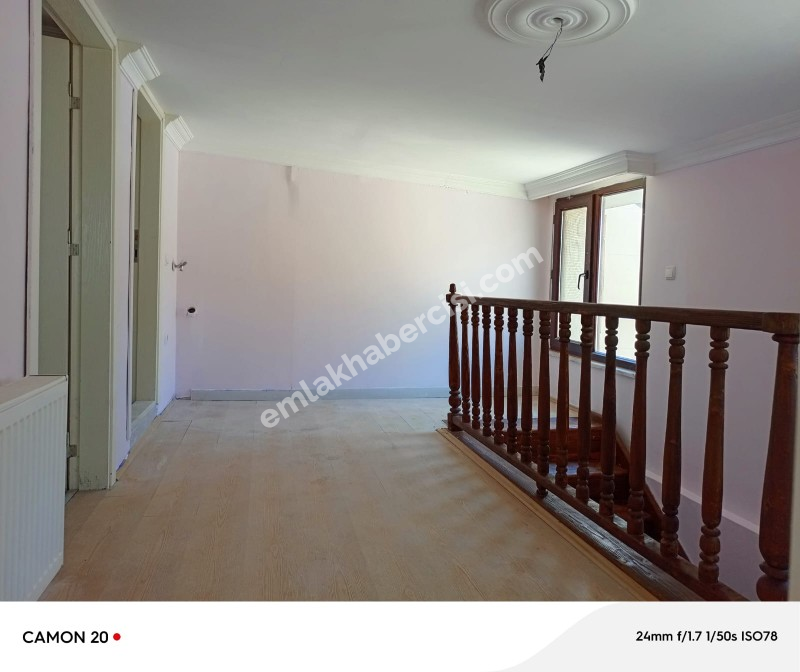 HALİTPAŞA MÜTAREKE MAHALLESİ'NDE İKİ KATLI 10 YAŞ BİNADA 2+1 DUBLEKS DAİRE