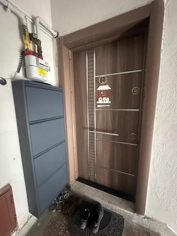 AFYON ÜÇOK EMLAKTAN CUMHURİYET MAH SATILK TEMİZ BAKIMLI DAİRE