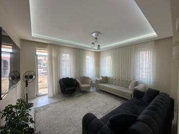 AFYON ÜÇOK EMLAKTAN CUMHURİYET MAH SATILK TEMİZ BAKIMLI DAİRE