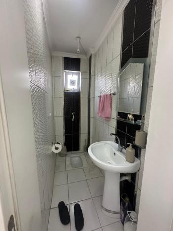 AFYON ÜÇOK EMLAKTAN CUMHURİYET MAH SATILK TEMİZ BAKIMLI DAİRE