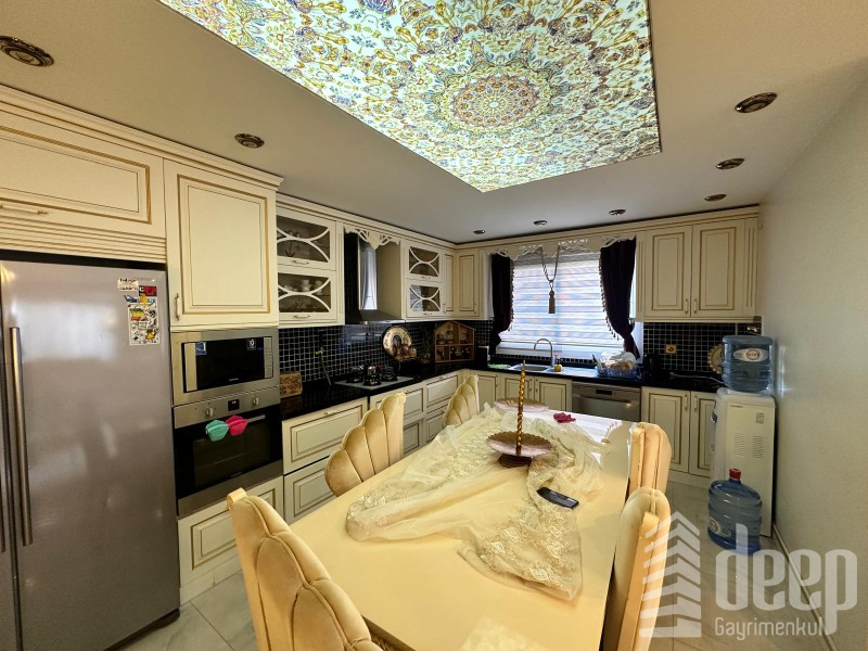 DEEP'TEN ÖZEL TASARIM ULTRA LÜX GENİŞ 4+1 SATILIK DAİRE