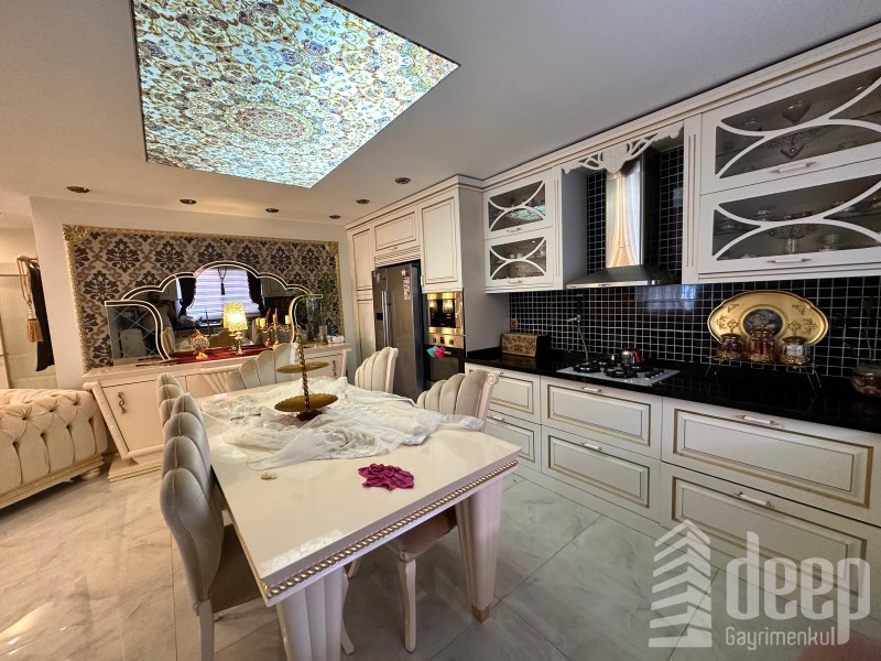 DEEP'TEN ÖZEL TASARIM ULTRA LÜX GENİŞ 4+1 SATILIK DAİRE