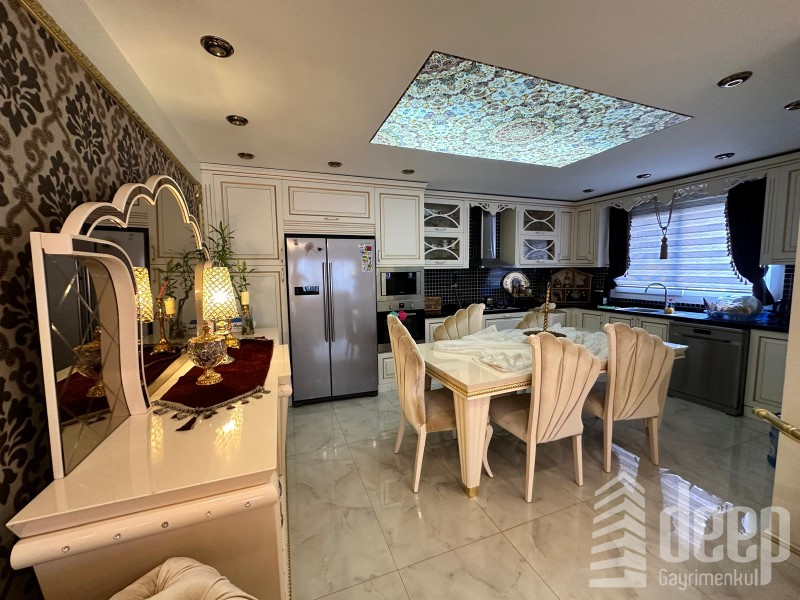 DEEP'TEN ÖZEL TASARIM ULTRA LÜX GENİŞ 4+1 SATILIK DAİRE