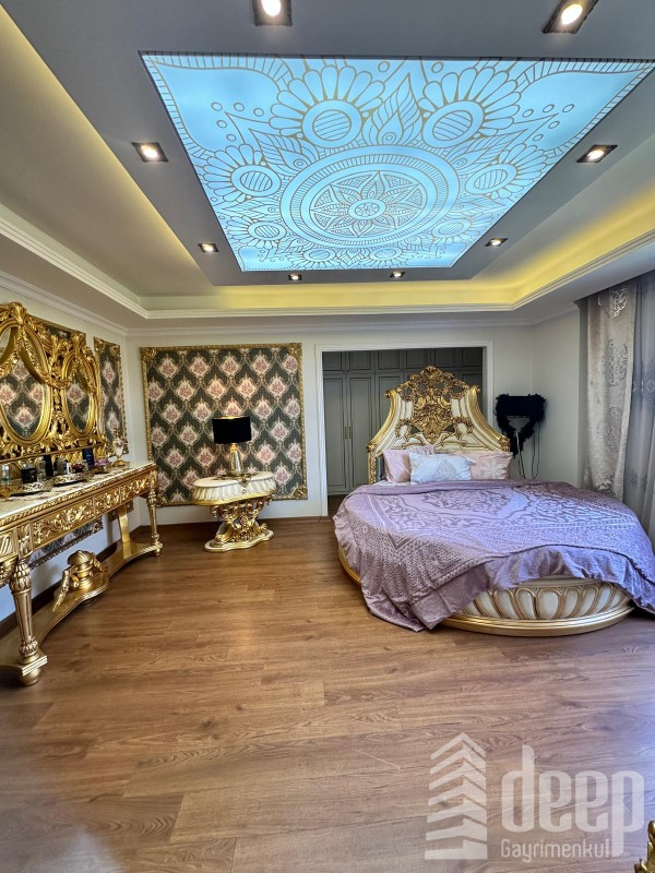 DEEP'TEN ÖZEL TASARIM ULTRA LÜX GENİŞ 4+1 SATILIK DAİRE