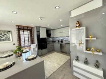 Hisar Mahallesi’nde Akıllı Sistemli, Hamamlı Lüks Villa