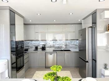 Hisar Mahallesi’nde Akıllı Sistemli, Hamamlı Lüks Villa