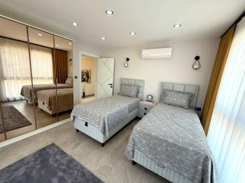 Hisar Mahallesi’nde Akıllı Sistemli, Hamamlı Lüks Villa