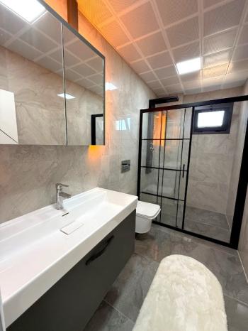 Hisar Mahallesi’nde Akıllı Sistemli, Hamamlı Lüks Villa