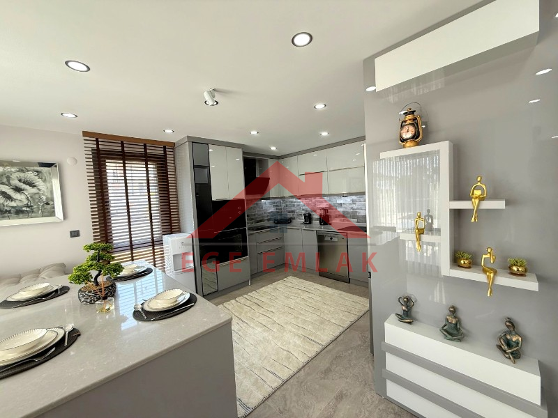 Hisar Mahallesi’nde Akıllı Sistemli, Hamamlı Lüks Villa