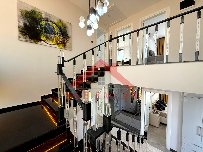 Hisar Mahallesi’nde Akıllı Sistemli, Hamamlı Lüks Villa