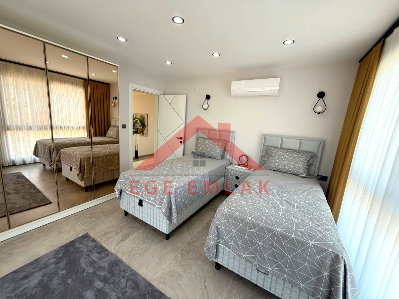 Hisar Mahallesi’nde Akıllı Sistemli, Hamamlı Lüks Villa