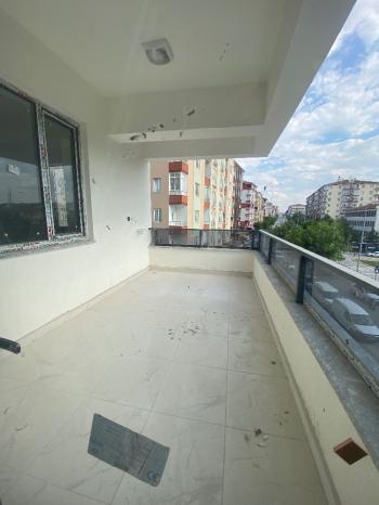 GÜVENAY - ÇORUM CUMA PAZARI KARŞISI ANA CADDE ÜZERİ LÜKS 4+1 DAİRELER