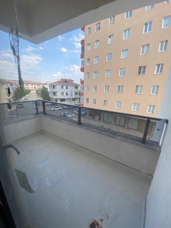 GÜVENAY - ÇORUM CUMA PAZARI KARŞISI ANA CADDE ÜZERİ LÜKS 4+1 DAİRELER