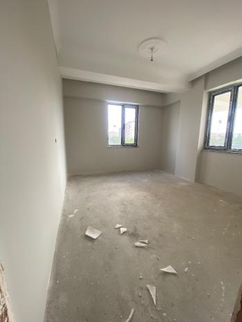 GÜVENAY - ÇORUM CUMA PAZARI KARŞISI ANA CADDE ÜZERİ LÜKS 4+1 DAİRELER