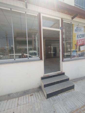 GÜVENAY - ÇORUM Yavruturna Bahabey Caddesi Arkası'nda Köşe Başı 275 m² Satılık Dükkan!