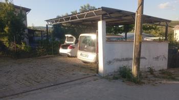 EMLAK HABERCİSİ 'NDEN MUDANYA DEDEKÖY'DE 580 M2 HİSSELİ MÜSTAKİL GİRİŞİ VE BAHÇESİ OLAN 2 KATLI EV
