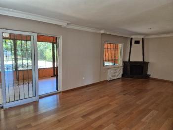 Arıköy Sitesinde 525m2 Bahçe İçinde Boya Badanalı Taşınmaya hazır Villa