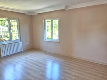 Arıköy Sitesinde 525m2 Bahçe İçinde Boya Badanalı Taşınmaya hazır Villa