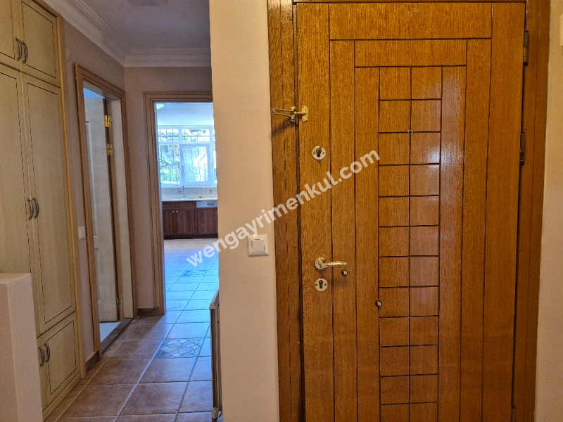 Arıköy Sitesinde 525m2 Bahçe İçinde Boya Badanalı Taşınmaya hazır Villa