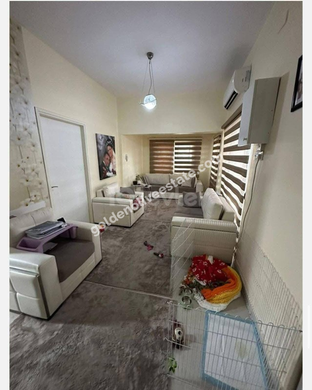  Maraş – Mağusa SATILIK YARI MÜSTAKİL 2+1 DAİRE