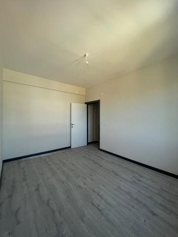 Güvenay - Çorum Çiftlik Caddesi 3+1 Ara Kat Sıfır Daire