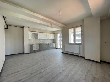 Güvenay - Çorum Çiftlik Caddesi 3+1 Ara Kat Sıfır Daire