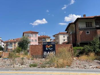 Güvenay - Çorum Cengiz Topel Caddesi Üzeri Satılık 2+1 Daireler