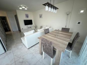 KKTC Girne - Şehir Merkezinde Konforlu Kiralık 2+1 Daire