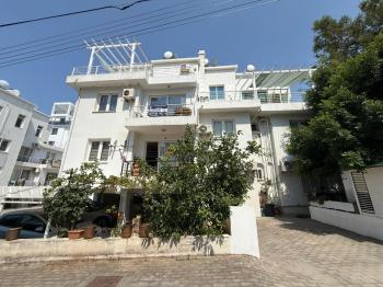 KKTC Girne Merkezde Arakat 2+1 Satılık Daire 