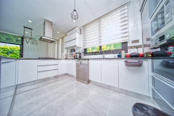 Girne Alsancak'da Çok Özel Konumda Kiralık 3+2 Lüks Villa