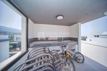 Girne Alsancak'da Çok Özel Konumda Kiralık 3+2 Lüks Villa