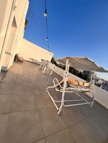 Gazimağusa Gülseren'de Full Eşyalı Asansörlü SATILIK 2+1 PENTHOUSE