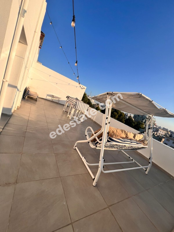 Gazimağusa Gülseren'de Full Eşyalı Asansörlü SATILIK 2+1 PENTHOUSE
