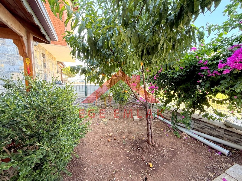 Didim Sağtur’da Deniz Yürüyüş Mesafesinde 4+1 Müstakil Villa