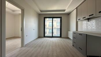 Elmas’tan Batıkent’te Merkezi Konumlu Doğalgazlı Sıfır 1+1