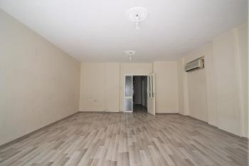 Elmas’tan Forum Civarı Geniş Metraj Asansörlü 3+1