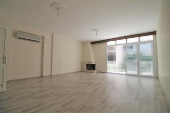 Elmas’tan Forum Civarı Geniş Metraj Asansörlü 3+1