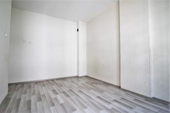 Elmas’tan Forum Civarı Geniş Metraj Asansörlü 3+1