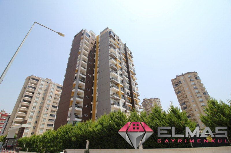 Elmas’tan Çiftlikköy’de Havuzlu Site İçi Full Jeneratörlü 2+1