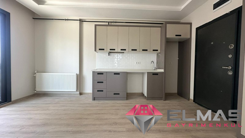 Elmas’tan Batıkent’te Merkezi Konumlu Doğalgazlı Sıfır 1+1