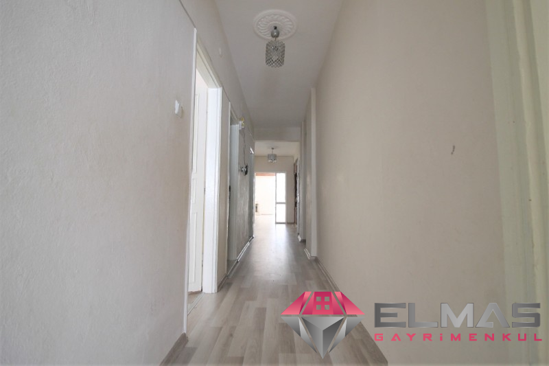 Elmas’tan Forum Civarı Geniş Metraj Asansörlü 3+1