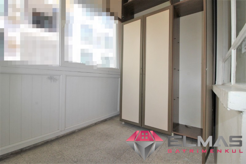 Elmas’tan Forum Civarı Geniş Metraj Asansörlü 3+1