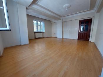 WEN BERKAN GÜLER'DEN G.O.P MEYDANA YAKIN 3+1 120m2 1.KAT KİRALIK
