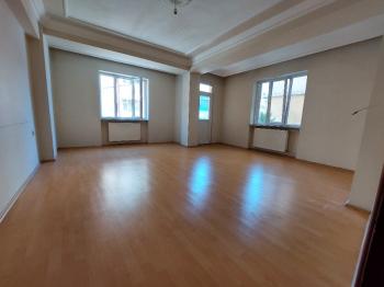 WEN BERKAN GÜLER'DEN G.O.P MEYDANA YAKIN 3+1 120m2 1.KAT KİRALIK
