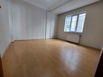 WEN BERKAN GÜLER'DEN G.O.P MEYDANA YAKIN 3+1 120m2 1.KAT KİRALIK