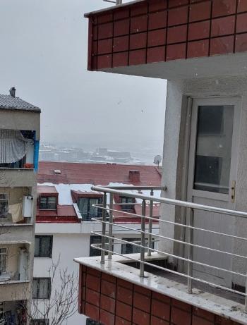 WEN BERKAN GÜLER'DEN EYÜP SULTAN MERKEZ MAH'DA 2+1 85m2 KOT 1 SAHİLE 5 DAKİKA